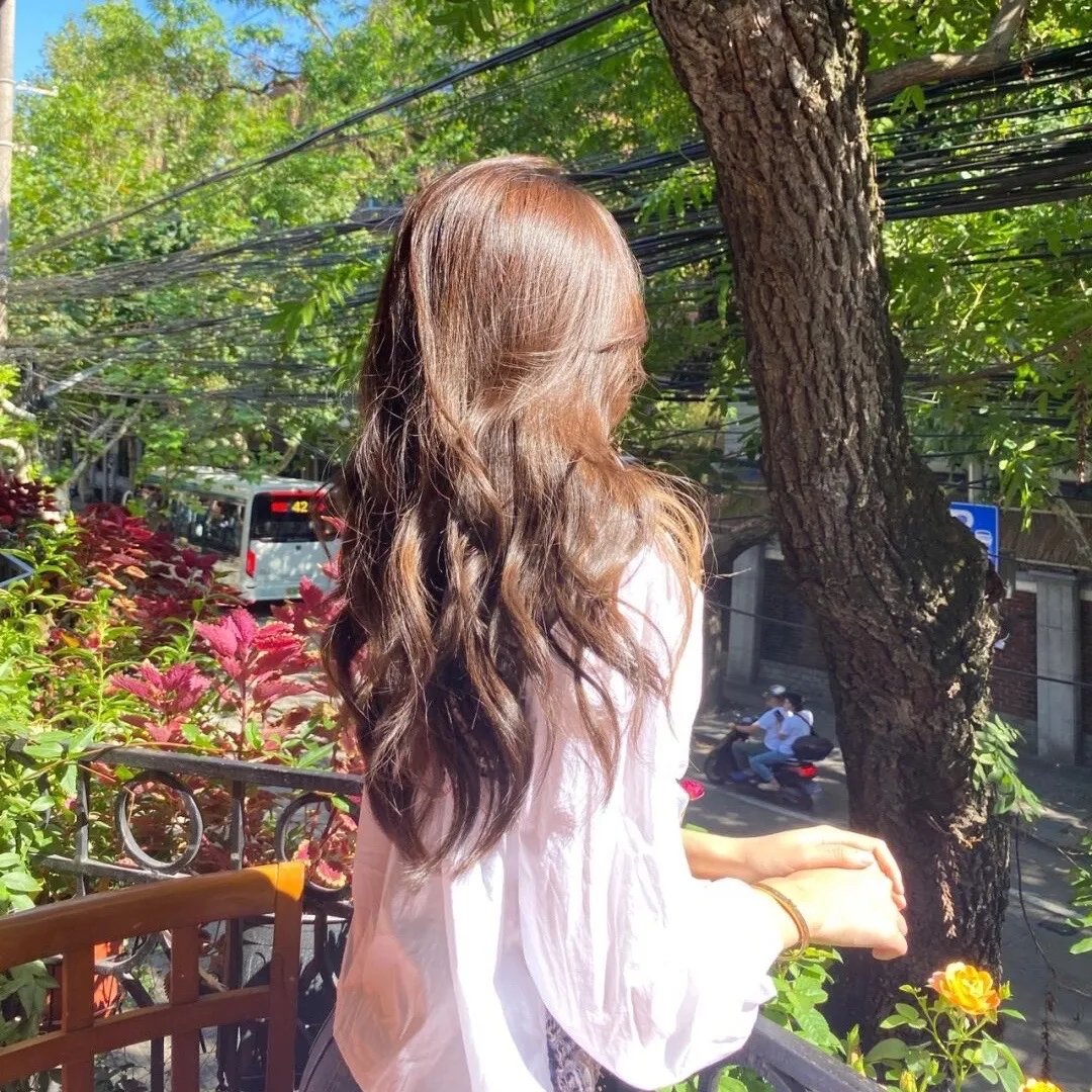 沉默的小孩 海报
